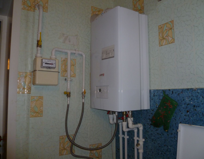 Газовая колонка в городской квартире