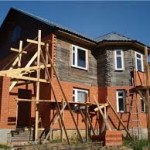 Чем обшить деревянный дом снаружи