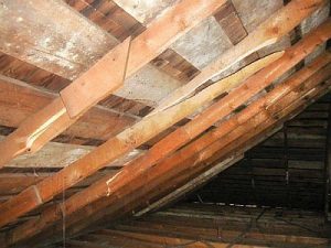 Повреждение стропильной системы
