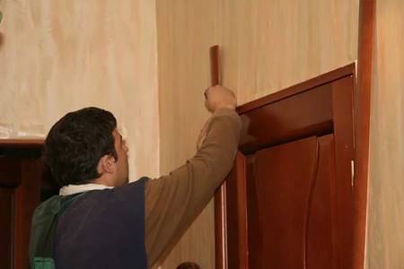 Разметка для монтажа наличников